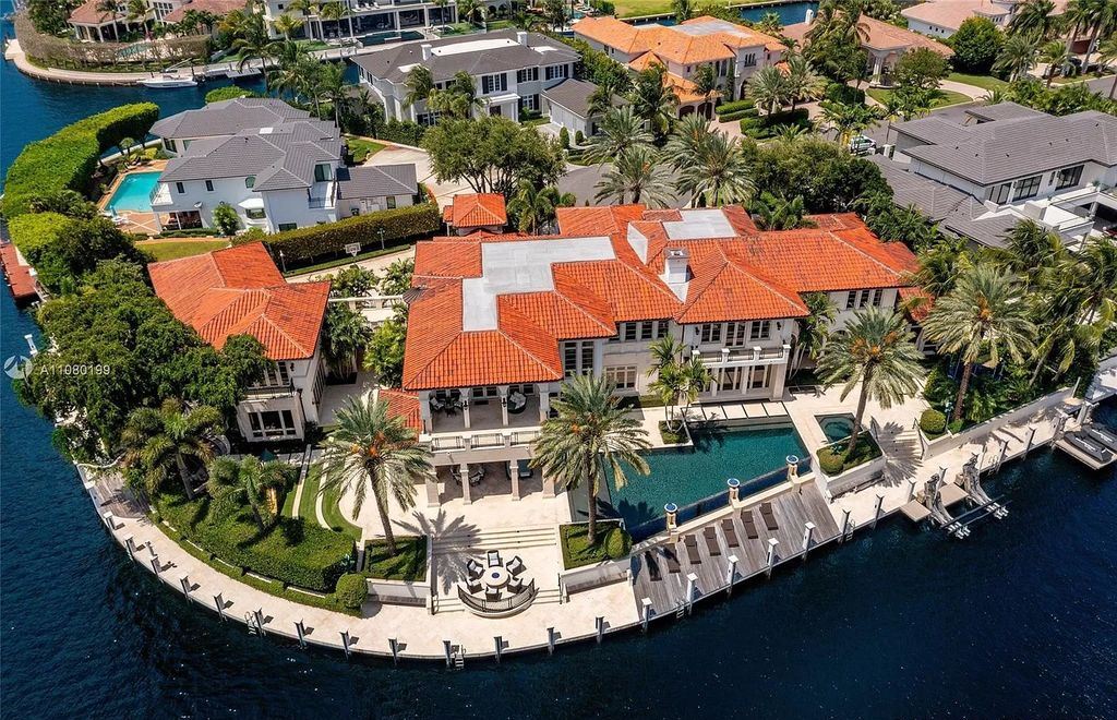 This-45000000-Unique-Boca-Raton-Mansion-comes-with-the-Ultimate-Entertaining-Space-26