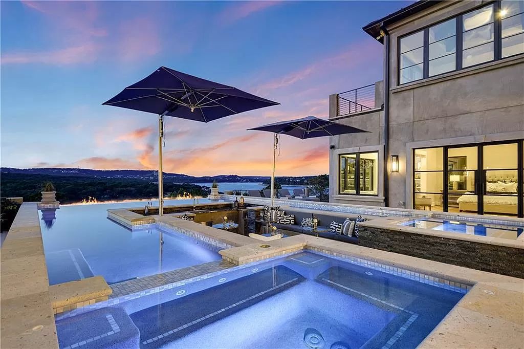 This-8074000-Texas-Home-is-A-Masterpiece-of-Modern-Elegance-on-Lake-Travis-7