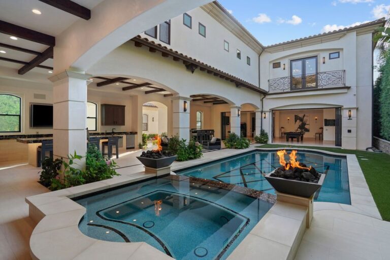 This $9,995,000 Newport Beach Home boasts Impeccable Design with A Resort Style Backyard