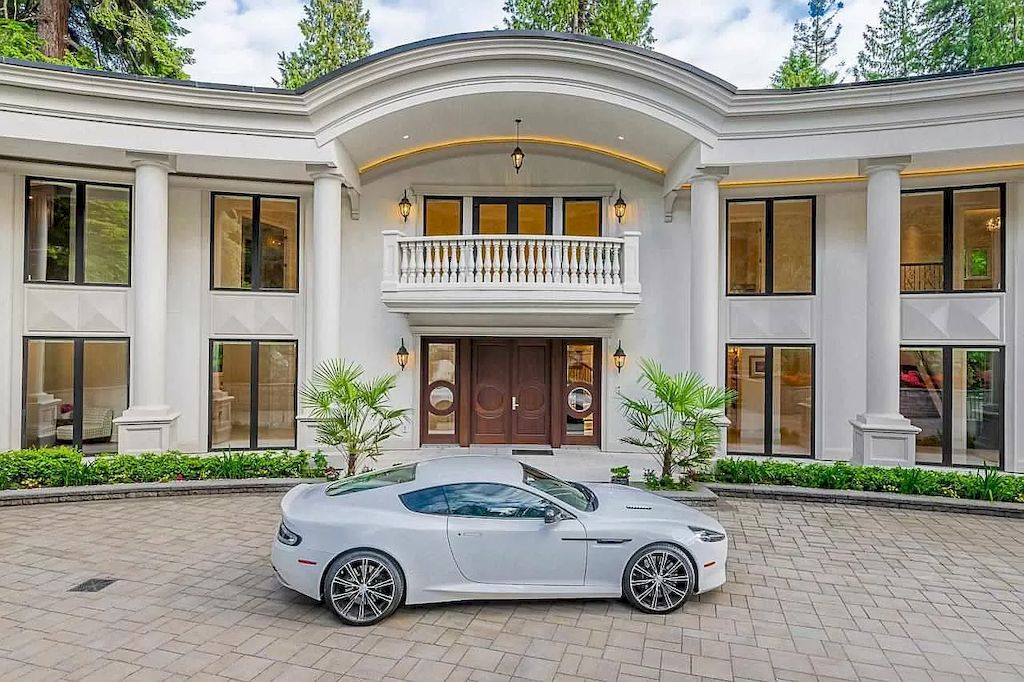 The West Vancouver Estate offers the best of everything now available for sale. This home is located at 1760 29th St, West Vancouver, BC V7V 4M8, Canada