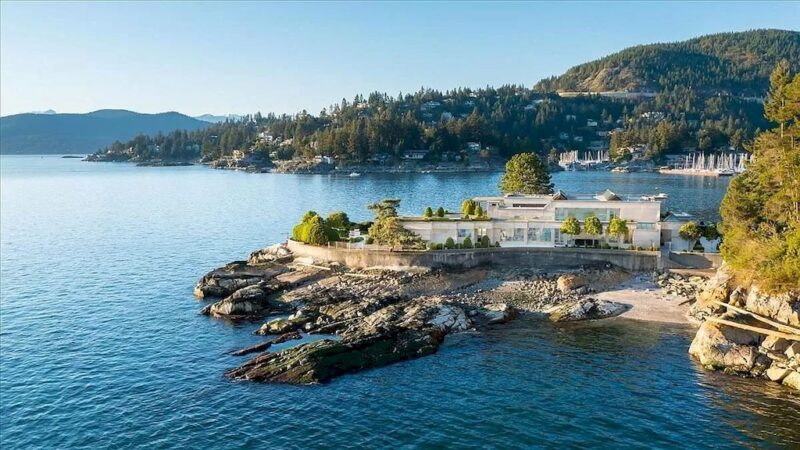 World-Class Waterfront Residence in West Vancouver Asks C$24,800,000