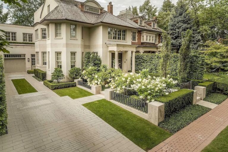 Toronto’s Quintessence! This Transitional Luxury House Asks C$16,300,000