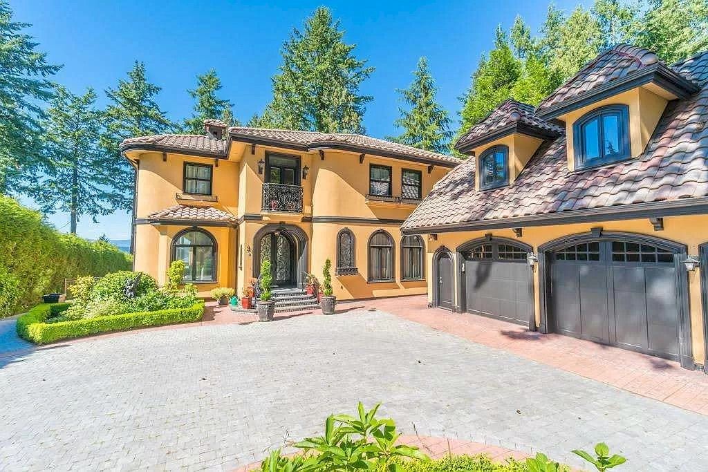 The Tuscan Style Home in Surrey is a high-quality custom-built waterfront house now available for sale. This home is located at 13011 Crescent Rd, Surrey, BC V4P 1J6, Canada