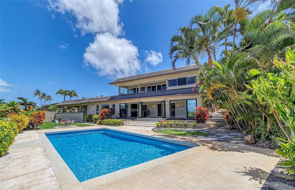 This $4,250,000 Residence Perfect for Effortless Entertaining in Hawaii