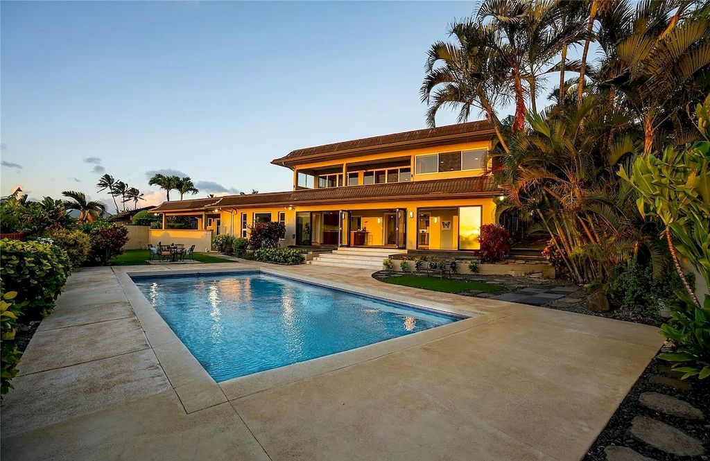 This $4,250,000 Residence Perfect for Effortless Entertaining in Hawaii
