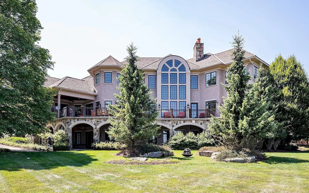 Magnificent Lakefront Property in Maryland Hits Market for $4,900,000