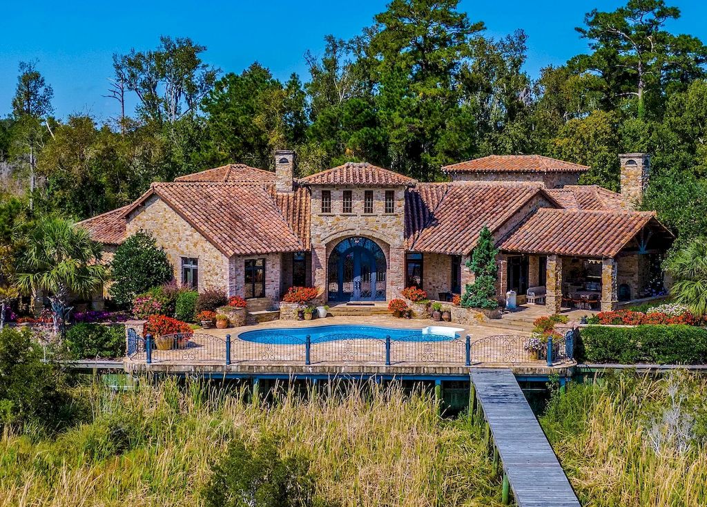 This $4,000,000 Custom Designed Tuscan Estate in North Carolina Offers Impeccable Landscaping and  Incredible Architecture and Design