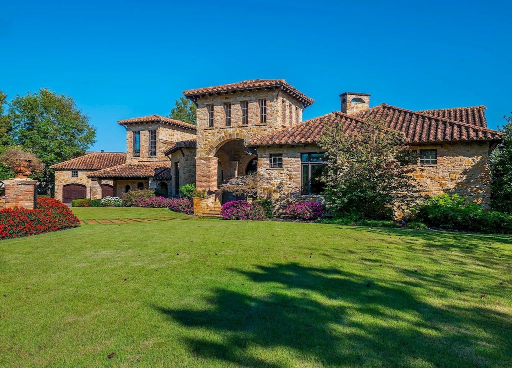 This $4,000,000 Custom Designed Tuscan Estate in North Carolina Offers Impeccable Landscaping and  Incredible Architecture and Design