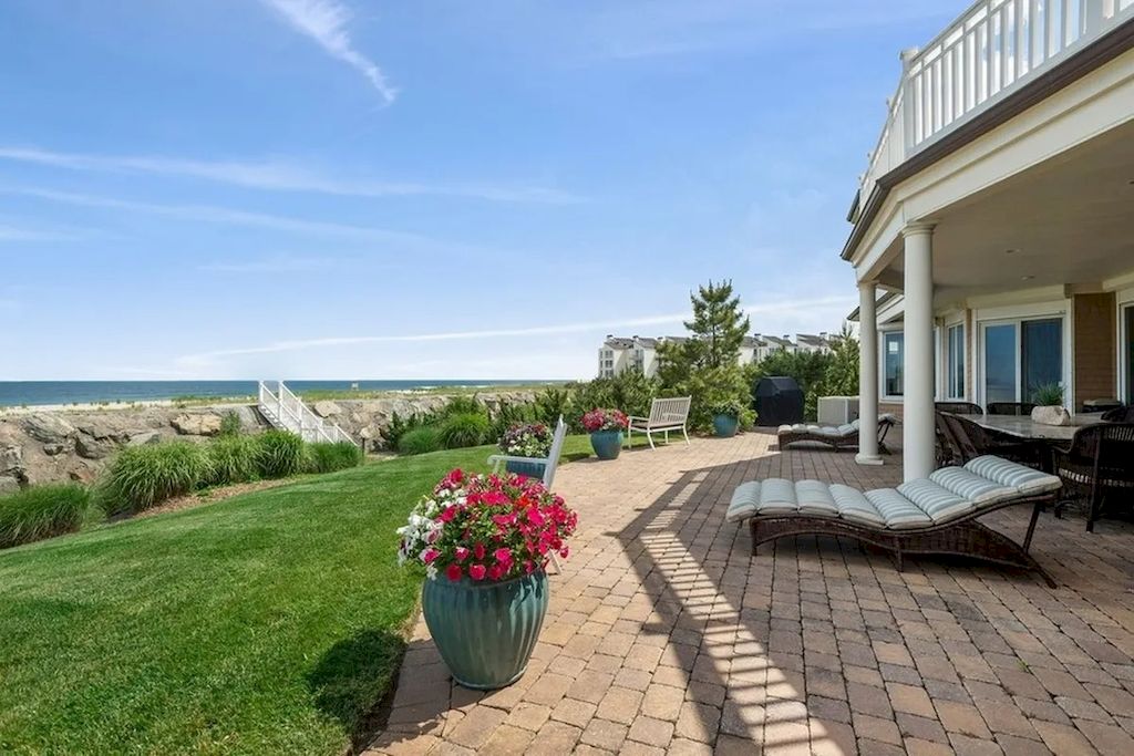 This $9,500,000 Perfect Retreat Greets You with Luxurious Lifestyle and Breathtaking Ocean Views in New Jersey