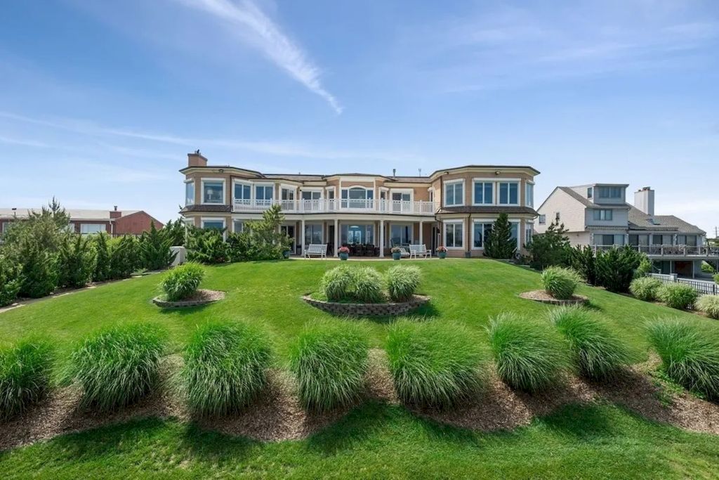 This $9,500,000 Perfect Retreat Greets You with Luxurious Lifestyle and Breathtaking Ocean Views in New Jersey