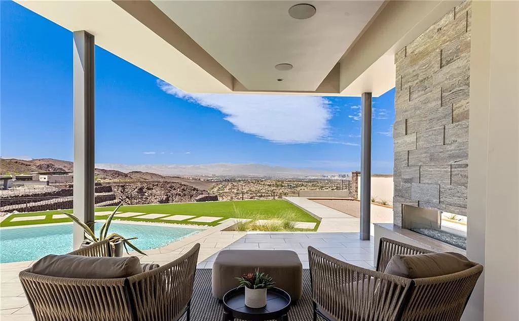 Stunning single story home in Nevada overlooking Las Vegas Valley asks for $7,495,000