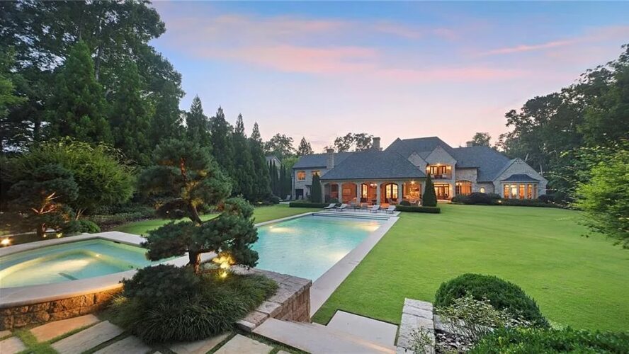 Luxurious Golf Course Estate with Unparalleled Views in Atlanta