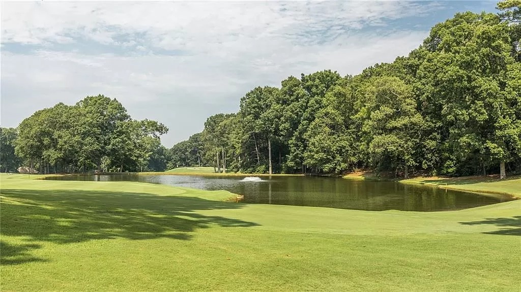 Residence of Opulence in Georgia Hits Market for $9,000,000