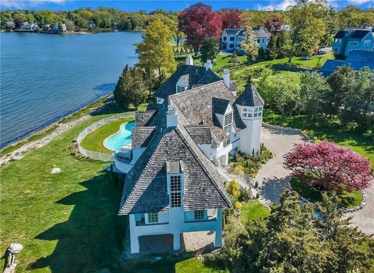 Contemporary Masterpiece with Panoramic Views of Holly Pond