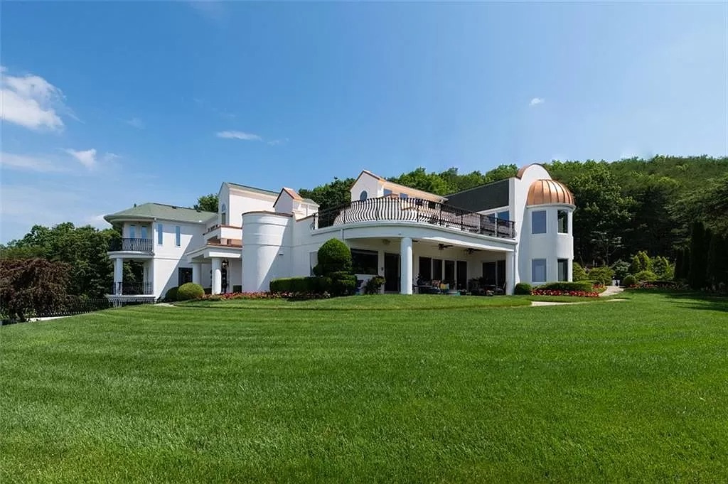 Incredible Panoramic City Views from this Gorgeous $3,395,000 European-style Modern Home at the Top of Sweat Mountain, Georgia