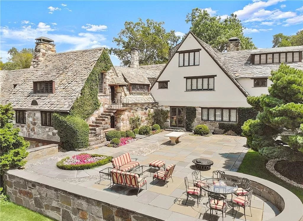 Peaceful Mid-country Retreat in Connecticut Hits Market for $13,500,000