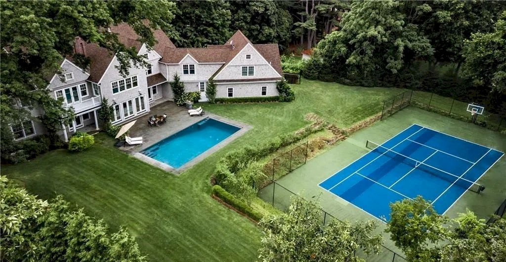 This $5,250,000 Resort Style Retreat Rich in Architectural Details Offers Unsurpassed Quality in Connecticut