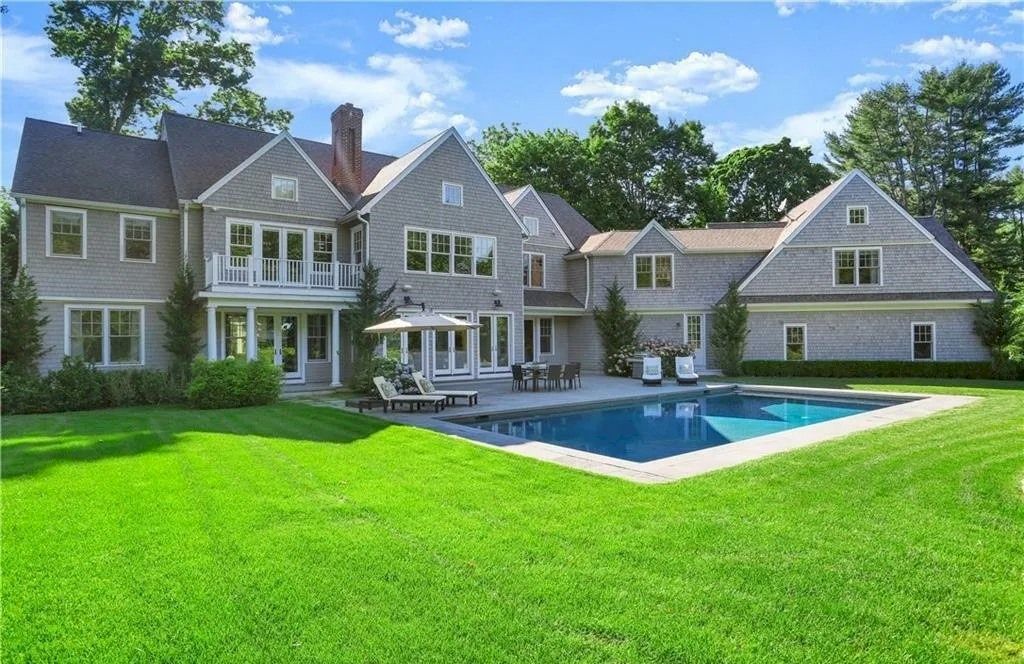 This $5,250,000 Resort Style Retreat Rich in Architectural Details Offers Unsurpassed Quality in Connecticut