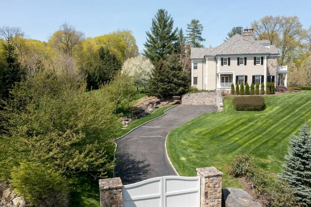 Connecticut Exquisite Stone Georgian Estate with Exceptional Architectural Detailing on Market for $5,995,000