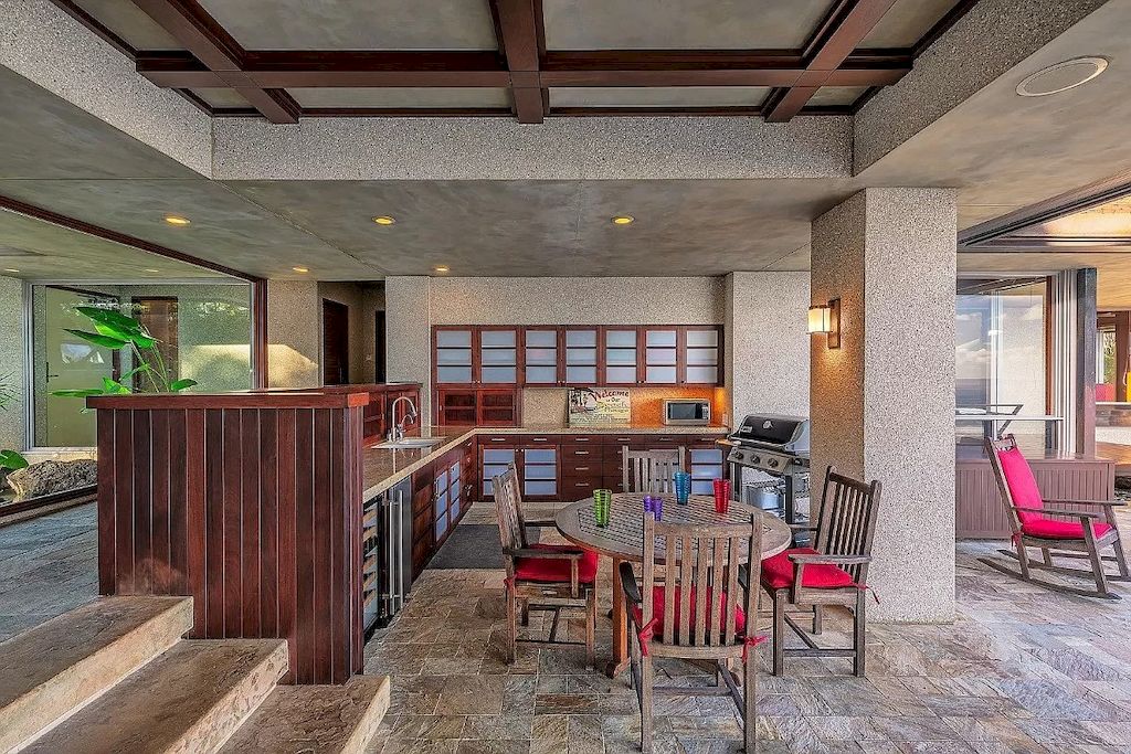 This Hawaii Marvel Estate with Modern Resort Style Living Listed for $12,900,000