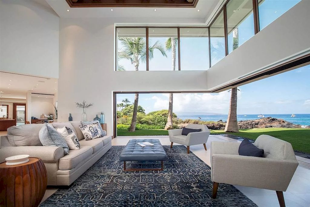 This $18,900,000 Masterpiece Represents the Epitome of Oceanfront Resort Living Style in Hawaii