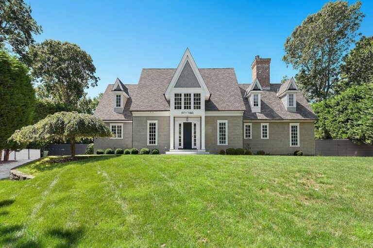 Renovated beachfront house in New York city designed by Alicia Murphy