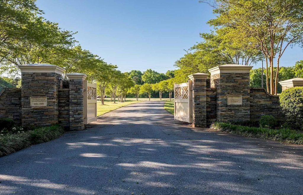 Built to the Highest Commercial Standards, Georgian Architecture-inspired Manor in Georgia Priced at $18,750,000