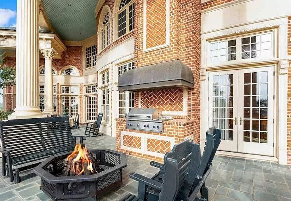 Built to the Highest Commercial Standards, Georgian Architecture-inspired Manor in Georgia Priced at $18,750,000