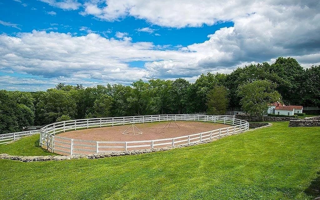 Connecticut Quintessential $29,997,000 Estate Maintains Memories and Fulfillment of Yesteryear 