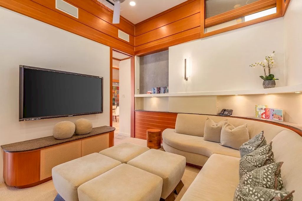 This Elegant Contemporary $15,800,000 Residence Shows off a Luxury Slice of Hawaii