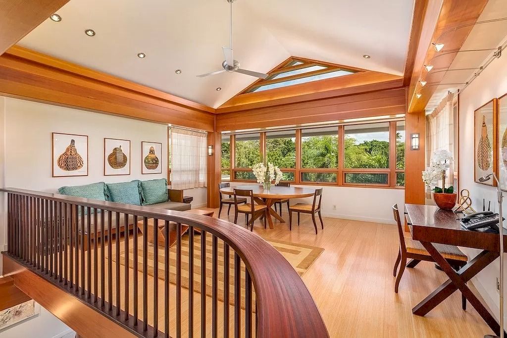 This Elegant Contemporary $15,800,000 Residence Shows off a Luxury Slice of Hawaii