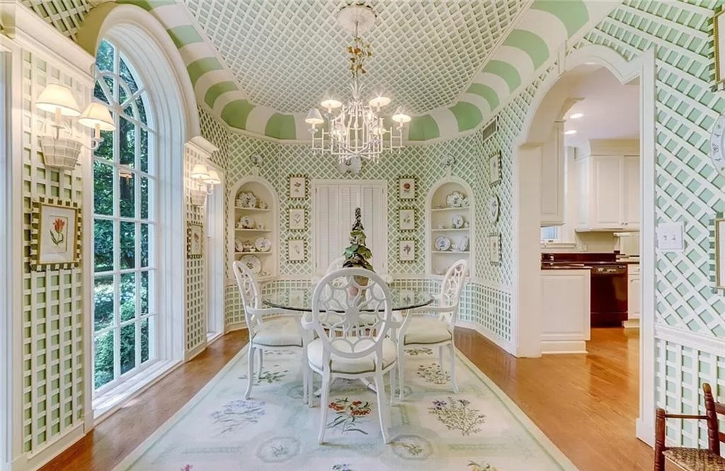 This $7,495,000 Magnificent Georgian Remains an Icon of the Old Irving Park Neighborhood in North Carolina