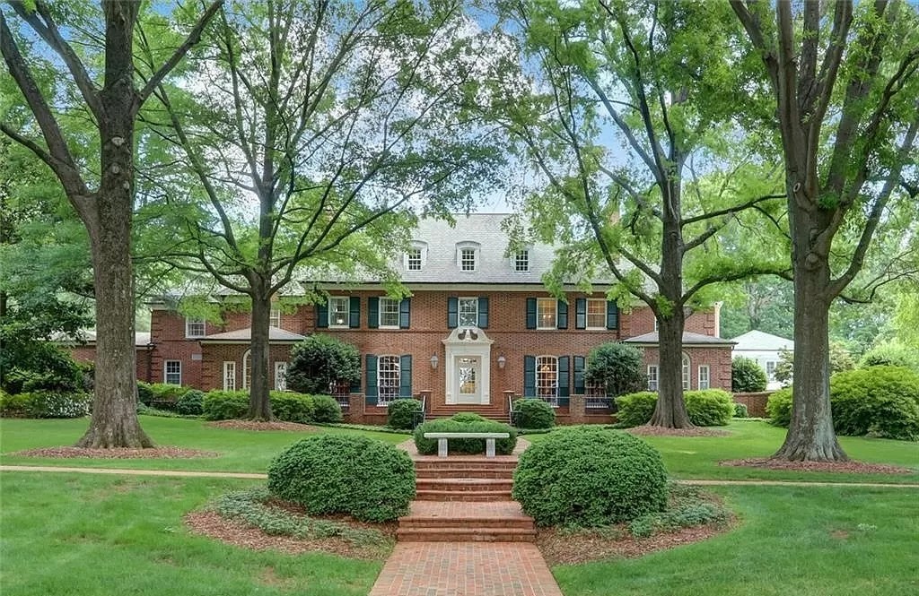 This $7,495,000 Magnificent Georgian Remains an Icon of the Old Irving Park Neighborhood in North Carolina