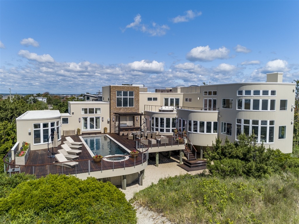 Distinguished Interiors and Peaceful Landscape Make this $7,300,000 Oceanfront Estate Desirable in New Jersey