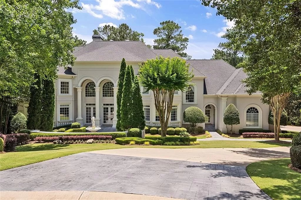 Cannot Miss this $3,199,000 Majestic Estate in Georgia with Meticulous Elegance