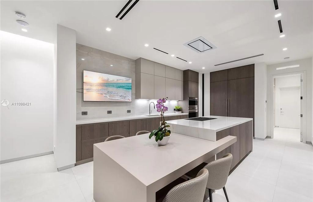 A-Modern-Architectural-Home-at-Premium-Location-in-Miami-hits-Market-for-6800000-23