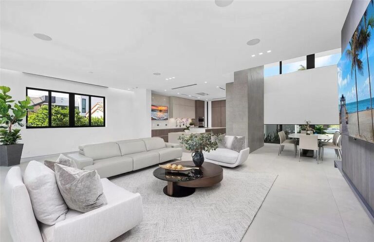 A Modern Architectural Home in Miami Beach hits Market for $6,800,000