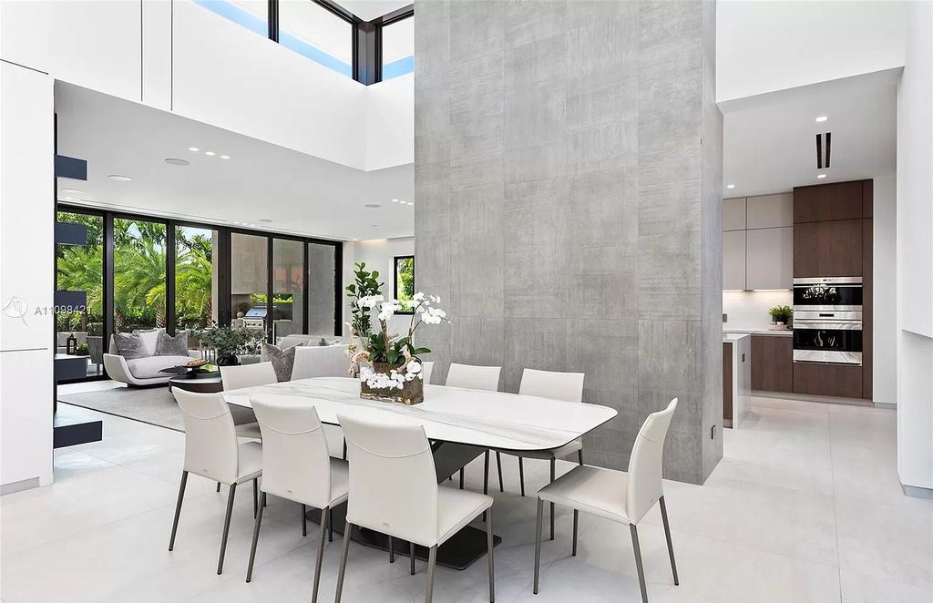 The Home in Miami Beach is a modern architectural masterpiece at premium location perfectly designed for entertaining now available for sale. This home located at 3175 Prairie Ave, Miami Beach, Florida