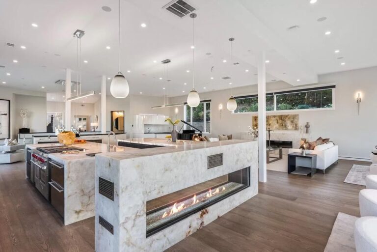 A Newly Built Modern Home in Los Altos hits Market for $15,999,888