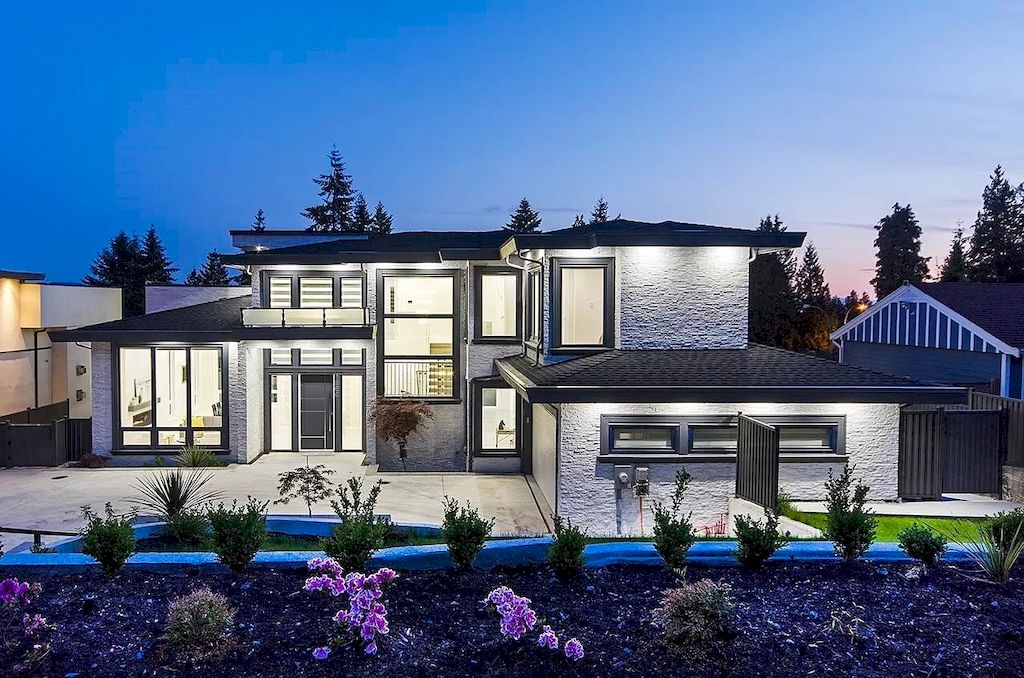 The Beautifully Appointed Luxury Residence in West Vancouver is a magnificent home now available for sale. This home is located at 1266 Ottaburn Rd, West Vancouver, BC V7S 2J8, Canada