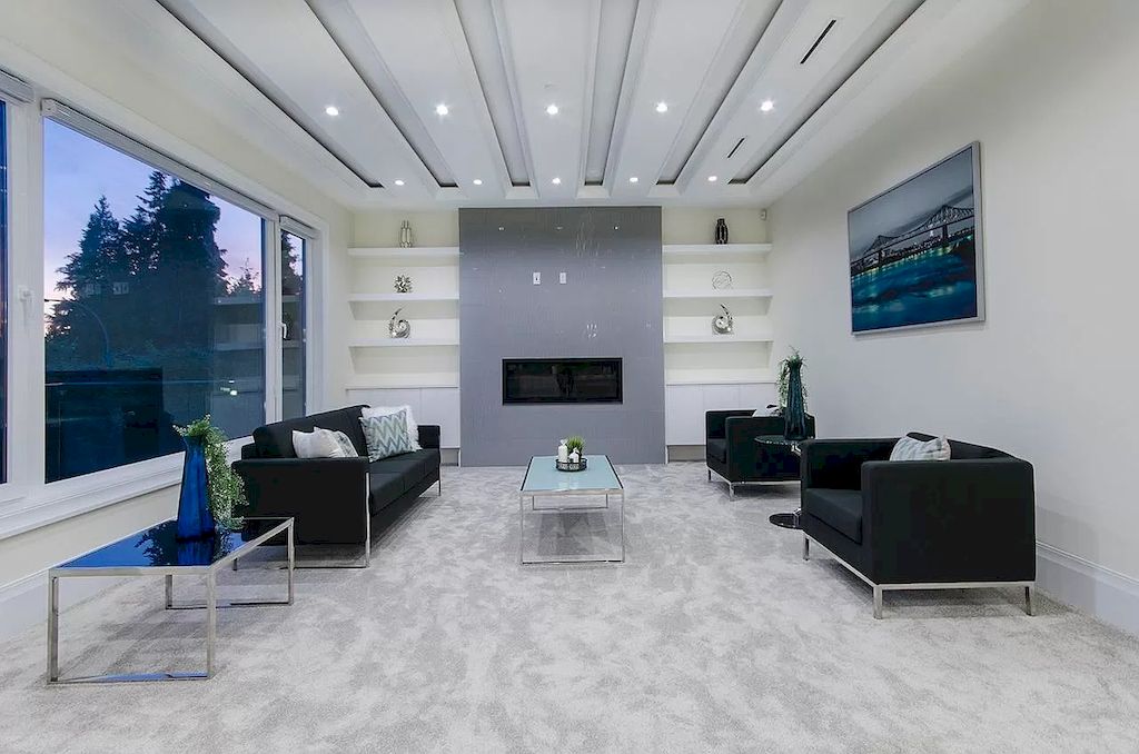 Asking-C4388000-Beautifully-Appointed-Luxury-Residence-in-West-Vancouver-Offers-Spectacular-City-Views-14_result