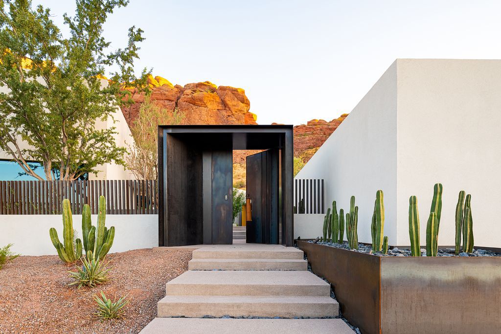 Brandaw at Echo Canyon,  Renovation by 180 Degrees Design + Build