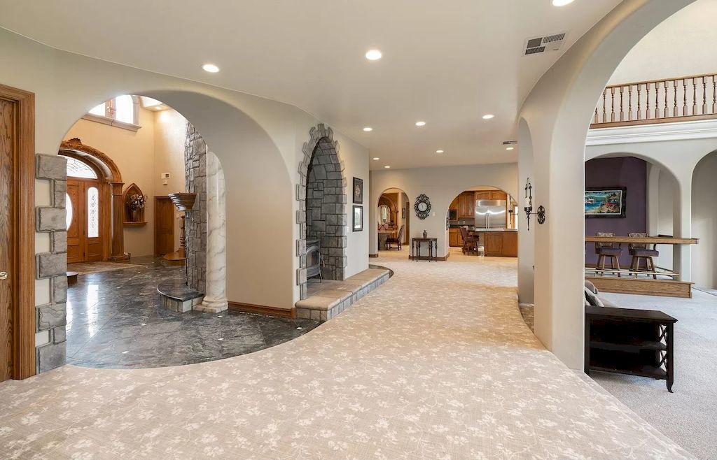 The Extraordinary One-of-a-kind Home in Roseburg is a rare custom-built masterpiece now available for sale. This home is located at 2090 Roberts Mountain Rd, Roseburg, Oregon