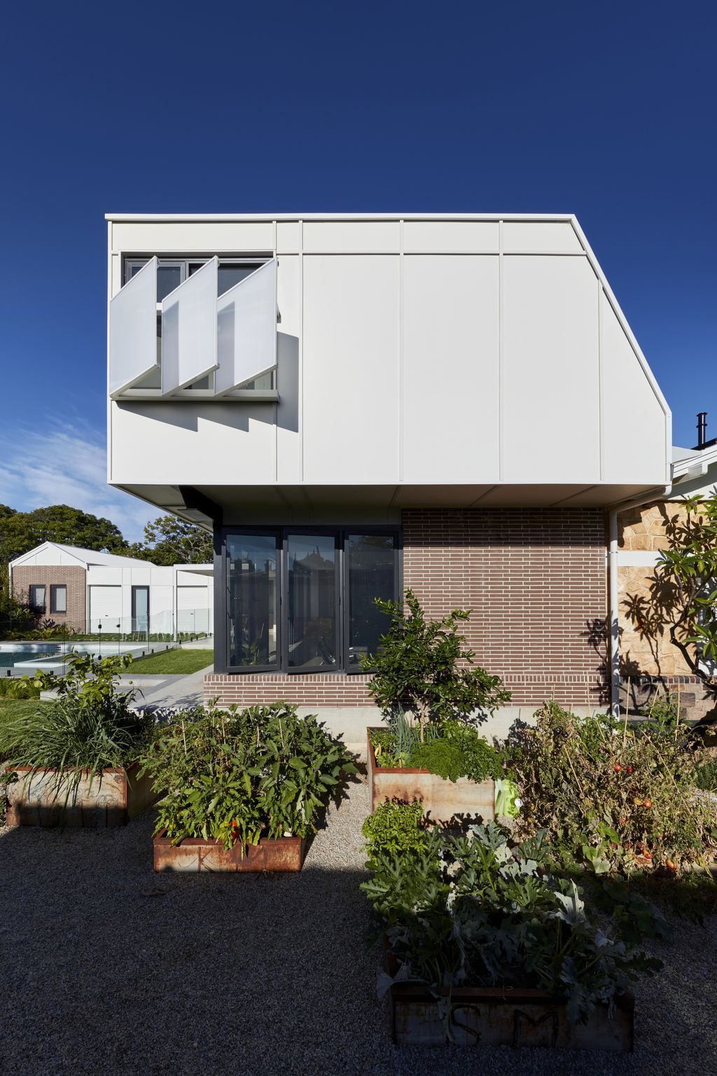 GER residence, modern airy steel frame structure home by Ply Architecture