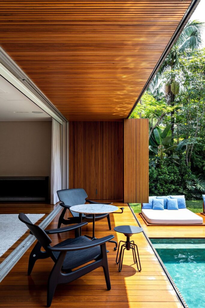 Ibsen House, Luxury villa for Party with Open spaces by MFMM Arquitetura