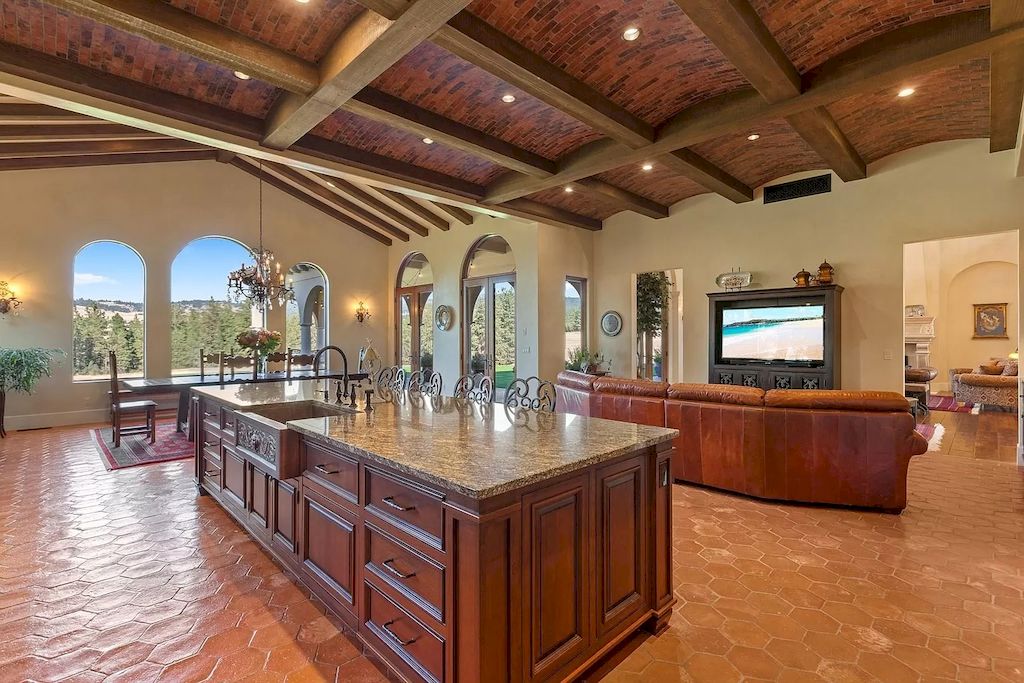 Incredible-Home-in-Washington-Inspired-by-the-Italy-Countryside-Sells-for-4950000-20