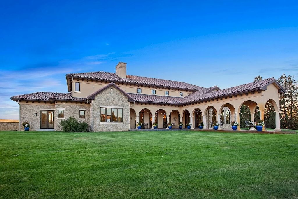 Incredible-Home-in-Washington-Inspired-by-the-Italy-Countryside-Sells-for-4950000-7