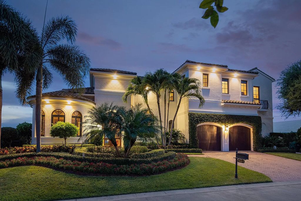 The Home in Florida is an elegant singer island estate is situated on perfectly manicured grounds with breathtaking intracoastal views now available for sale. This home located at 981 Singer Dr, West Palm Beach, Florida