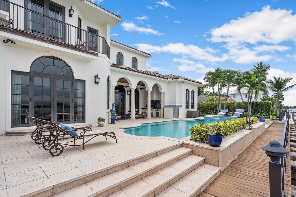 The Home in Florida is an elegant singer island estate is situated on perfectly manicured grounds with breathtaking intracoastal views now available for sale. This home located at 981 Singer Dr, West Palm Beach, Florida