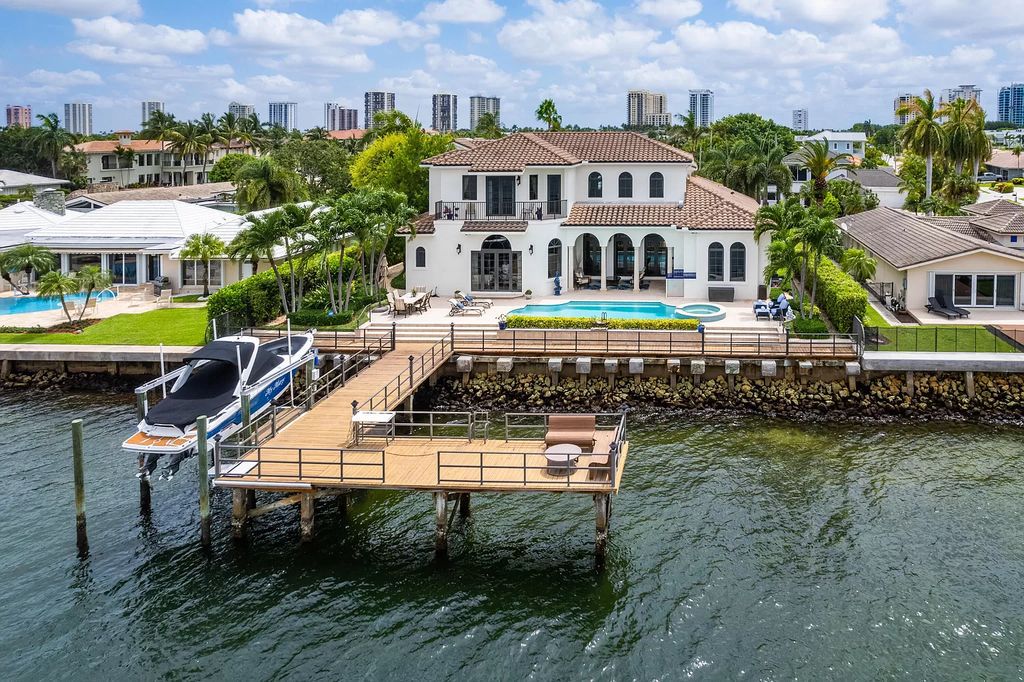 The Home in Florida is an elegant singer island estate is situated on perfectly manicured grounds with breathtaking intracoastal views now available for sale. This home located at 981 Singer Dr, West Palm Beach, Florida